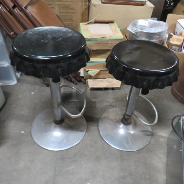 Adjustable Height Bar Stool. 2XBID - Image 1 of 2