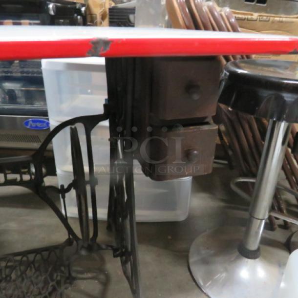 One Vintage Enamel Kitchen Table Top On A Vintage Metal Singer Sewing Machine Base.  40X25X29 - Image 3 of 5