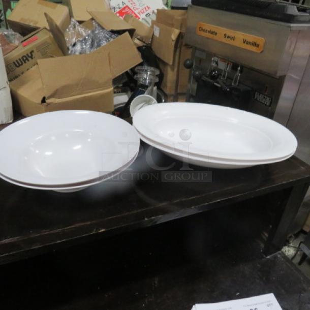 Assorted Serving Dish. 4XBID - Image 1 of 1