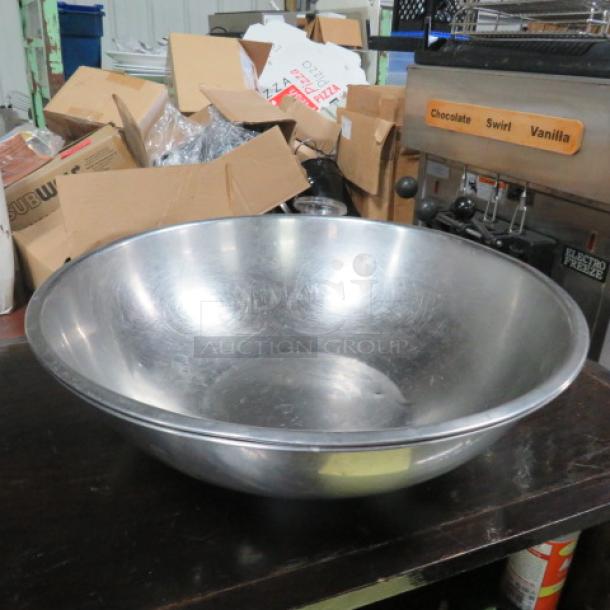 18 Inch Stainless Steel Mixing Bowl. 2XBID - Image 1 of 1