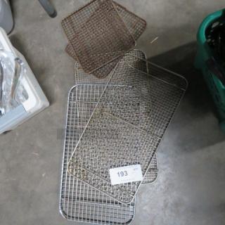 Assorted Cooling Rack. 5XBID