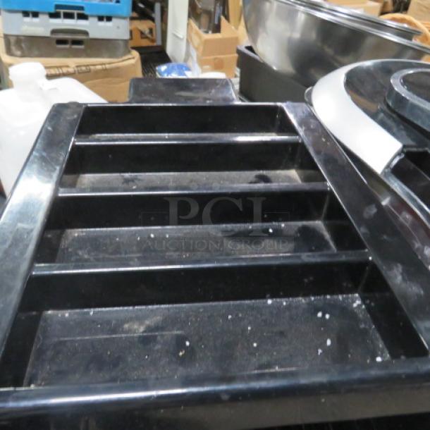 One Gold Medal Nacho Cheese Warmer/Holder. - Image 3 of 3