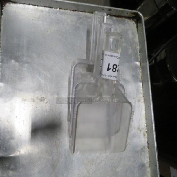 Poly Scoop. 3XBID - Image 1 of 1