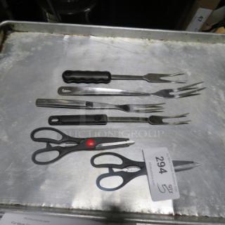 Assorted Utensil. 5XBID
