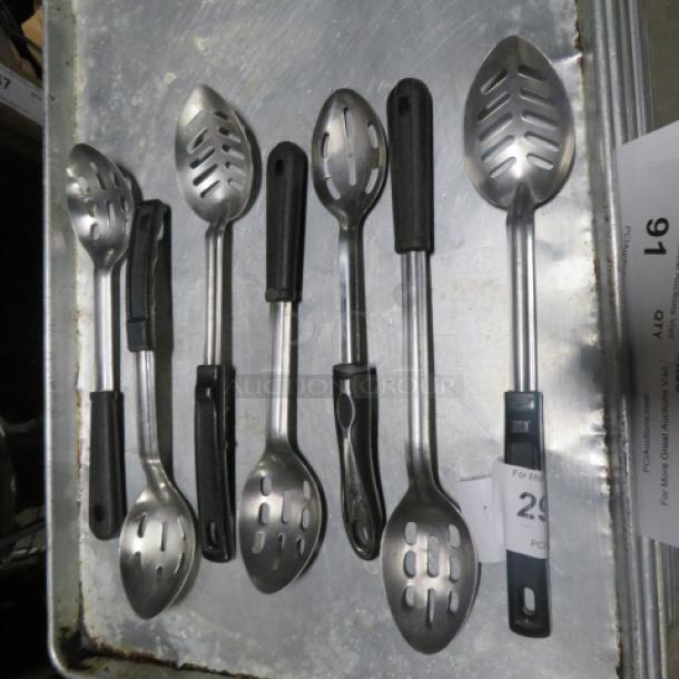 Assorted Slotted Spoon. 7XBID - Image 1 of 1