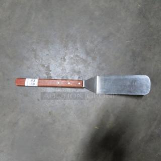 One Hamburger Turner.