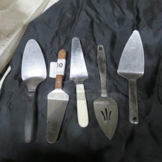 Assorted Pie Server. 5XBID