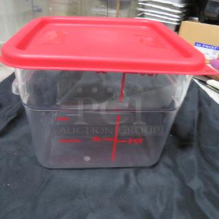 One 6qt Food Storage Container With Lid.