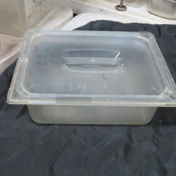 1/2 Size 4 Inch Deep Food Storage Container With Lid. 5XBID - Image 1 of 1
