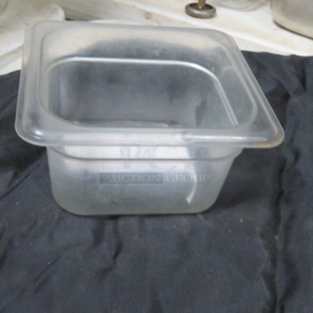 1/6 Size 4 Inch Deep Food Storage Container. 5XBID - Image 1 of 1