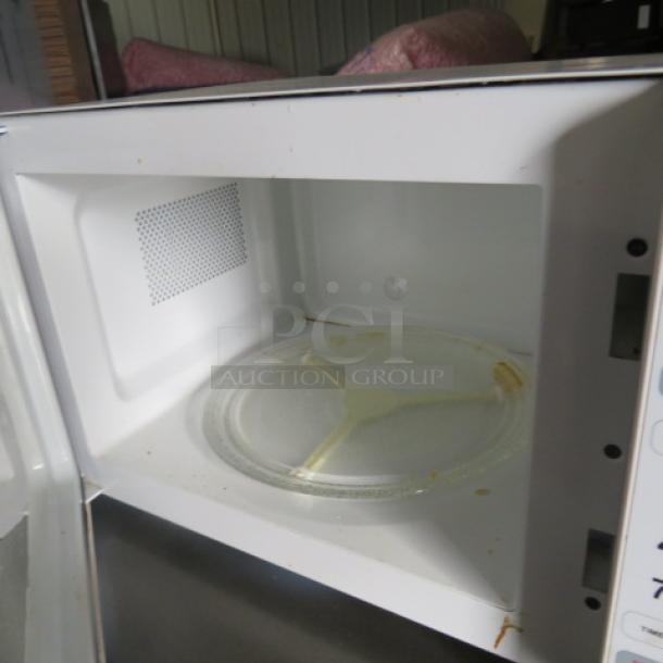One Westinghouse Microwave. 120 Volt. #WST-3501. - Image 2 of 2