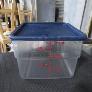 One 12 Quart Food Storage Container With Lid.