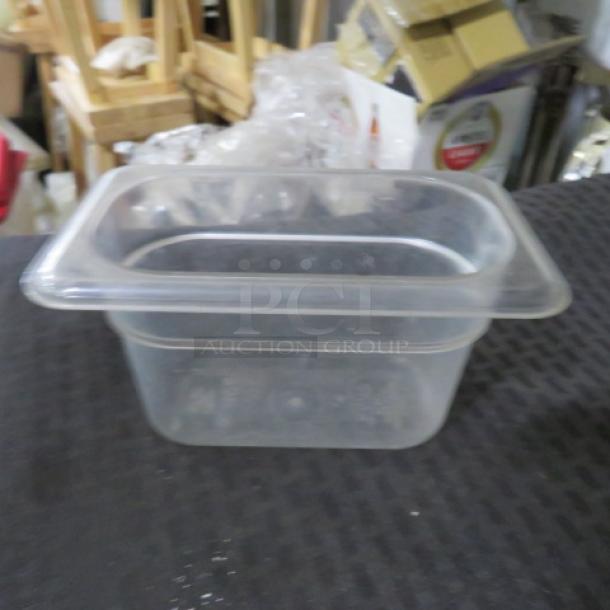 1/9 Size 4 Inch Deep Food Storage Container. 4XBID - Image 1 of 1