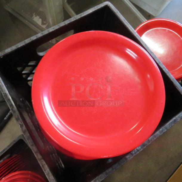 One Lot Of 25 Carlisle 9 Inch Red Melamine Plates. #N43501. - Image 1 of 2