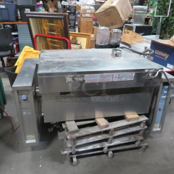 One Electrolux Electric Tilt Skillet. 39.63 Gallon.  Model# GXWHOE. 208 Volt 3 Phase. - Image 2 of 3