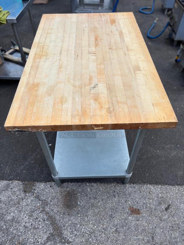 WOODEN TABLE TOP WITH STEEL SHELF UNDER - Image 2 of 3