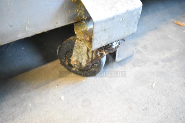 402 Metal Commercial Floor Style Oil Filtration System on Commercial Casters. 120 Volts, 1 Phase. - Image 2 of 6