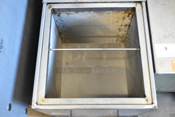 402 Metal Commercial Floor Style Oil Filtration System on Commercial Casters. 120 Volts, 1 Phase. - Image 4 of 6