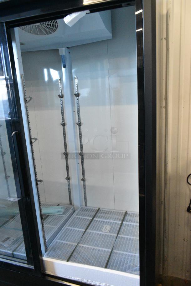 BRAND NEW SCRATCH AND DENT! 2024 KoolMore MDR-2D-GSLD Metal Commercial 53 in. Two-Door Merchandiser Refrigerator - 45 Cu Ft w/ Poly Coated Racks. 115 Volts, 1 Phase. Tested and Working! - Image 4 of 6