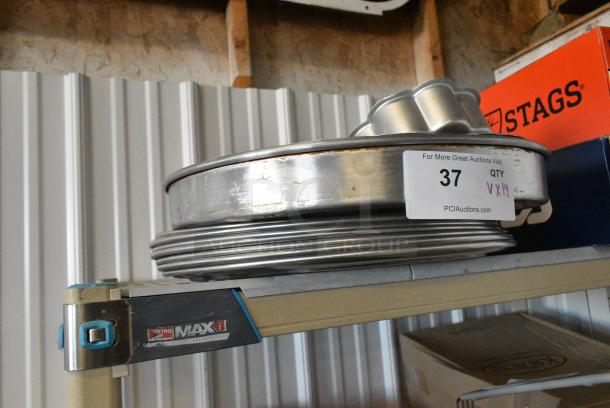 14 Various Metal Baking Pans. 14 Times Your Bid! - Image 2 of 6