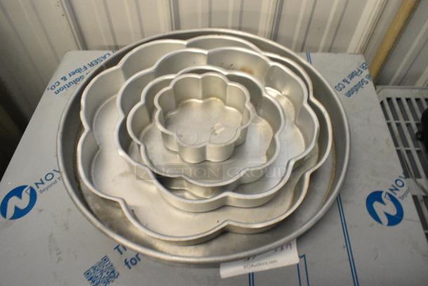 14 Various Metal Baking Pans. 14 Times Your Bid! - Image 3 of 6