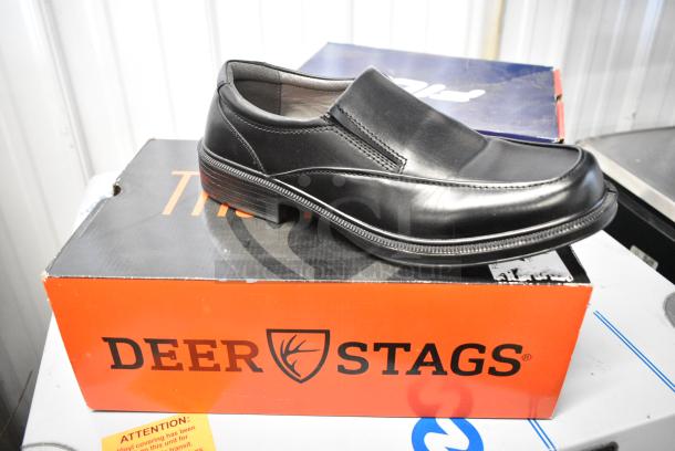 2 Pairs of Shoes; Fila A High Fade Size 10 and Deer Stags Brooklyn Black Shoe Size 11. 2 Times Your Bid! - Image 3 of 7