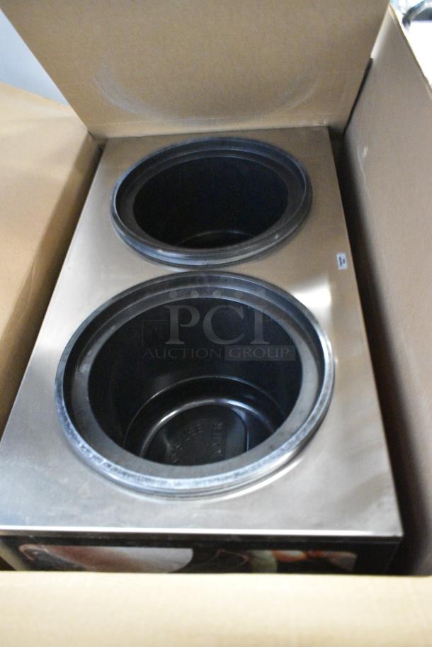 BRAND NEW SCRATCH AND DENT! Vollrath 7203202 Twin 7 Qt. Well Soup Merchandiser Base with Menu Board, Canopy Light. 120 Volts, 1 Phase. - Image 3 of 4