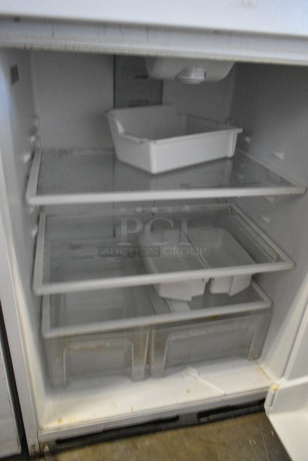 Maytag M1TXEGMYW01 Metal Cooler w/ Freezer. 115 Volts, 1 Phase. Tested and Working! - Image 5 of 7
