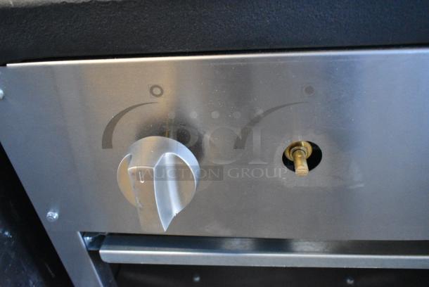 BRAND NEW SCRATCH AND DENT! Cooking Performance Group CPG 351CPGSP18N Stainless Steel Commercial Natural Gas Powered Single Burner Stock Pot Range. 80,000 BTU. - Image 3 of 6