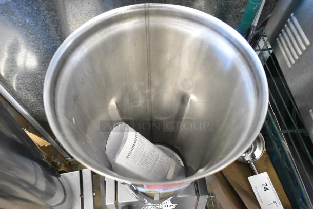 BRAND NEW SCRATCH AND DENT! AvaMix Stainless Steel 5 Gallon Heavy-Duty Tilting Blender. 110 Volts, 1 Phase. Tested and Working! - Image 3 of 4