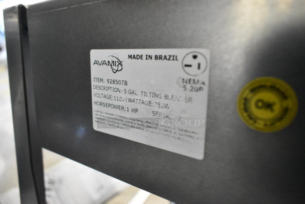 BRAND NEW SCRATCH AND DENT! AvaMix Stainless Steel 5 Gallon Heavy-Duty Tilting Blender. 110 Volts, 1 Phase. Tested and Working! - Image 4 of 4