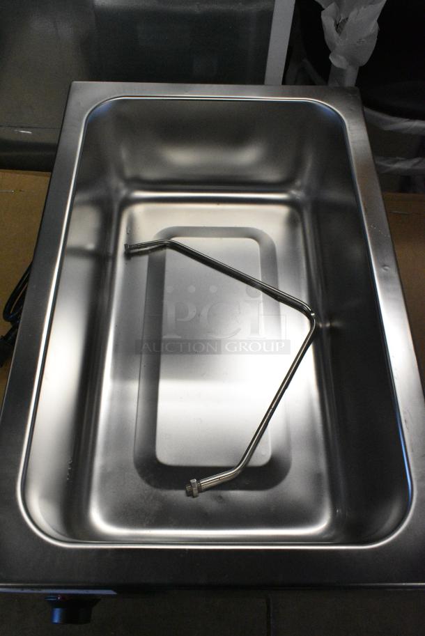 BRAND NEW SCRATCH AND DENT! 2024 Avantco 177W50 Electric Countertop Food Warmer. 120 Volts, 1 Phase. Tested and Working! - Image 3 of 5