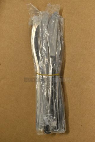 2 BRAND NEW SCRATCH AND DENT! Box of 12 267270008 Choice Milton 8 7/8" Stainless Steel Medium Weight Dinner Knife. 2 Times Your Bid!