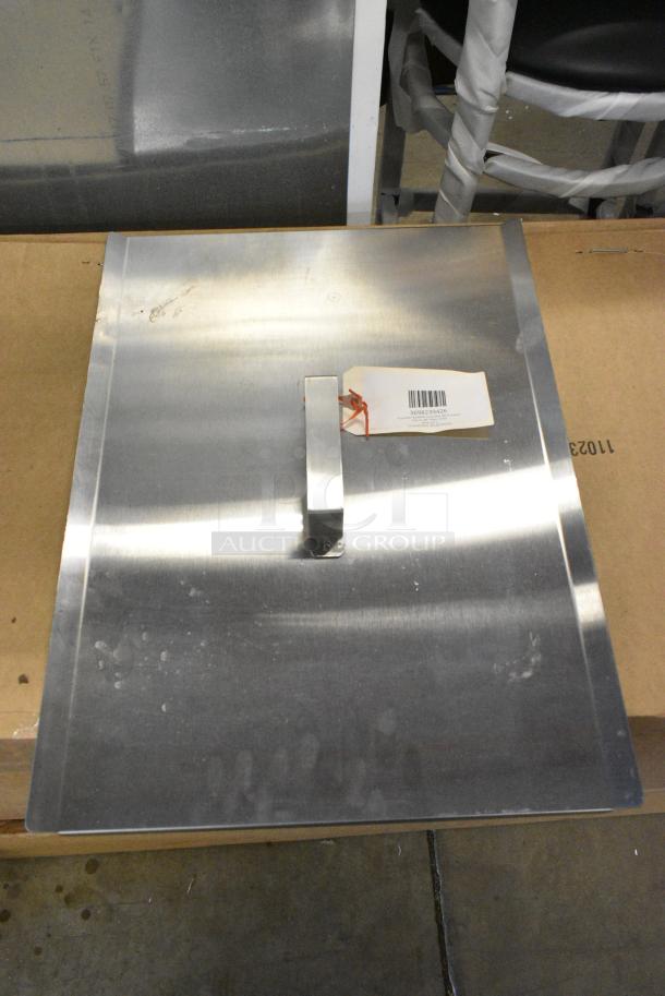 2 BRAND NEW SCRATCH AND DENT! Items Including 407CAP2H810 Choice 2 Hole Steam Table Adapter Plate with 8 3/8" Holes - for 7 Qt. Insets and 3698239426 Frymaster 8239426 Cover W/A, Work Station. 2 Times Your Bid! - Image 5 of 6