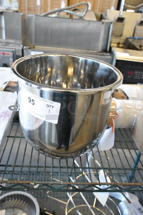 BRAND NEW SCRATCH AND DENT! 425BOWLEMM10 Ecoline by Hobart BOWL-EMM10 10 Qt. Stainless Steel Mixing Bowl for EMM10-1STD - Image 1 of 4