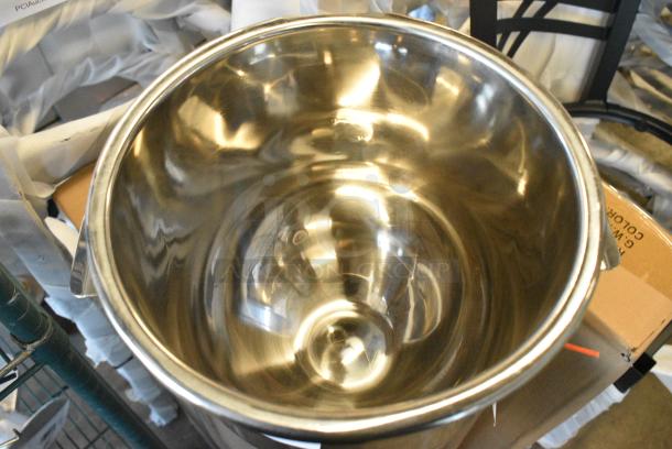 BRAND NEW SCRATCH AND DENT! 425BOWLEMM10 Ecoline by Hobart BOWL-EMM10 10 Qt. Stainless Steel Mixing Bowl for EMM10-1STD - Image 3 of 4