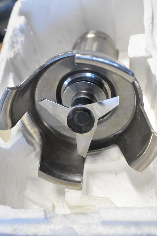 2 BRAND NEW SCRATCH AND DENT! Items Including HPGS26639 Alto-Shaam GS-26639 Gasket, Immersion Blender Blade. 2 Times Your Bid! - Image 5 of 5