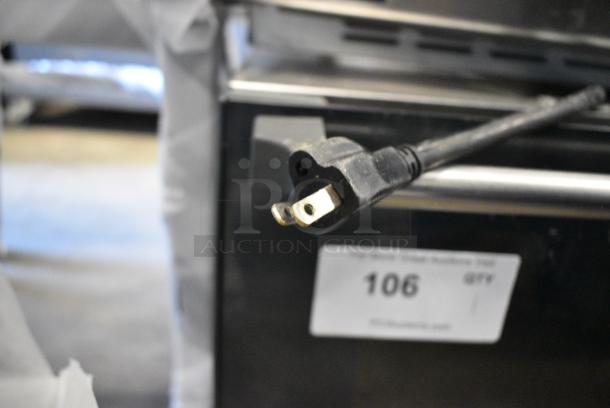 2016 Cadco Unox Roberta XAF003 Stainless Steel Commercial Countertop Electric Powered Convection Oven. 120 Volts, 1 Phase. Tested and Working! - Image 4 of 7