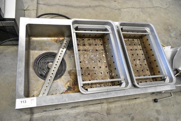 Crown Verity CV3WHS Stainless Steel Commercial Electric Powered Steam Table. 240 Volts, 3 Phase. - Image 2 of 4