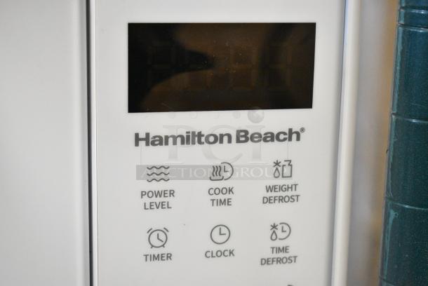 Hamilton Beach HB61W100027880 Countertop Microwave Oven w/ Plate. 120 Volts, 1 Phase. - Image 3 of 6