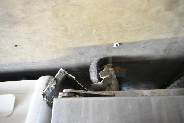 Continental SW60-12 Stainless Steel Commercial Sandwich Salad Prep Table Bain Marie Mega Top on Commercial Casters. 115 Volts, 1 Phase. Tested and Working! - Image 3 of 7