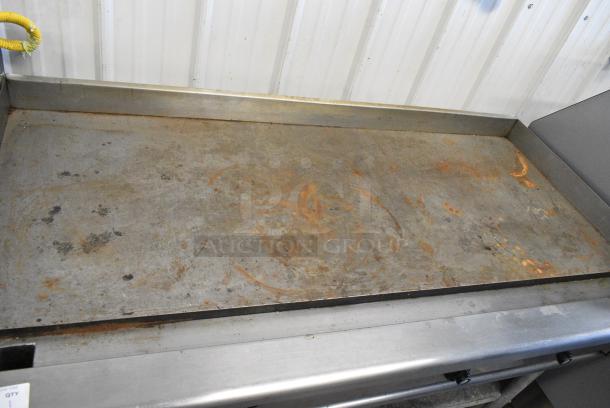 Royal Stainless Steel Commercial Countertop Natural Gas Powered Flat Top Griddle on Stainless Steel Equipment Stand. - Image 4 of 5