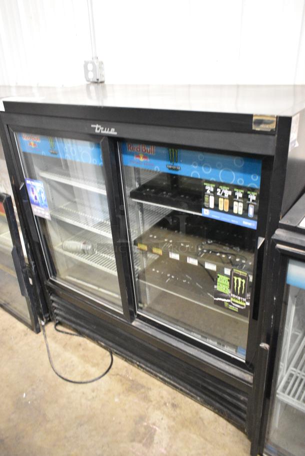 2018 True GDM-41SL-48-HC-LD Metal Commercial 2 Door Reach In Cooler Merchandiser w/ Poly Coated Racks. 115 Volts, 1 Phase. Tested and Powers On But Does Not Get Cold - Image 1 of 5