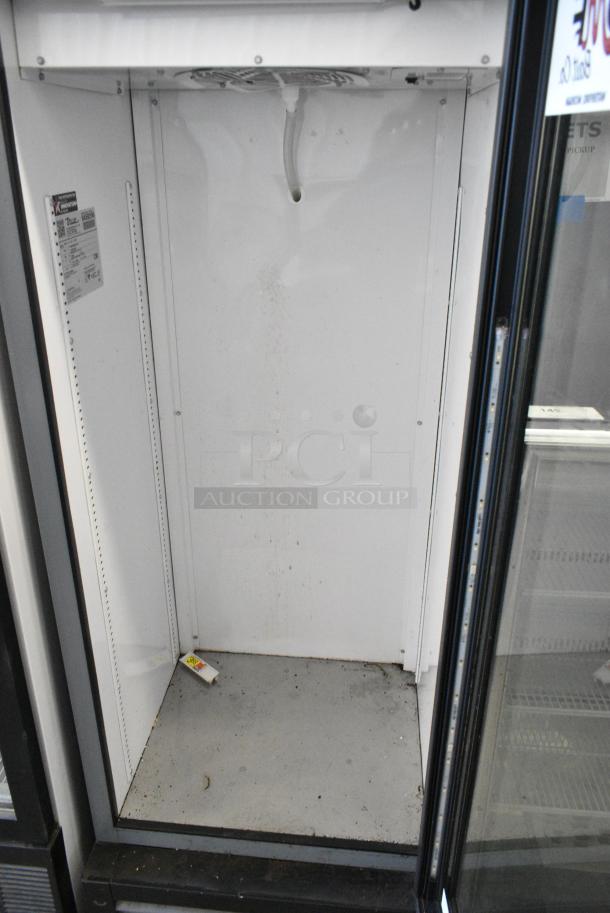 2018 True GDM-12-HC Metal Commercial Single Door Reach In Cooler Merchandiser w/ Poly Coated Racks. 115 Volts, 1 Phase. Tested and Powers On But Does Not Get Cold - Image 3 of 4