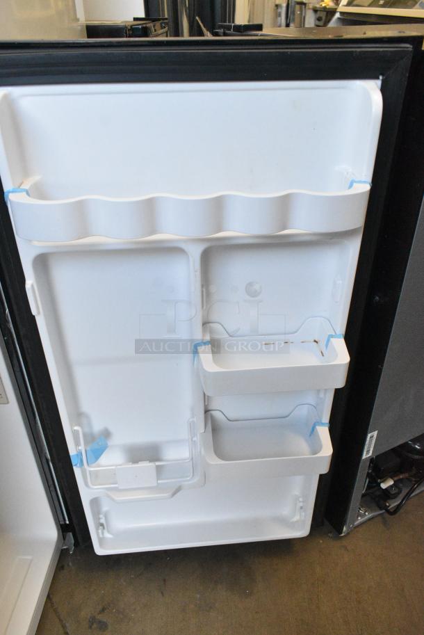 Haier HC33SW20RB Mini Cooler. 115 Volts, 1 Phase. Tested and Working! - Image 4 of 5