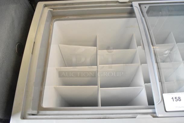 Excellence VBN-4 Metal Chest Freezer Merchandiser on Commercial Casters. 115 Volts, 1 Phase. Tested and Working! - Image 3 of 5