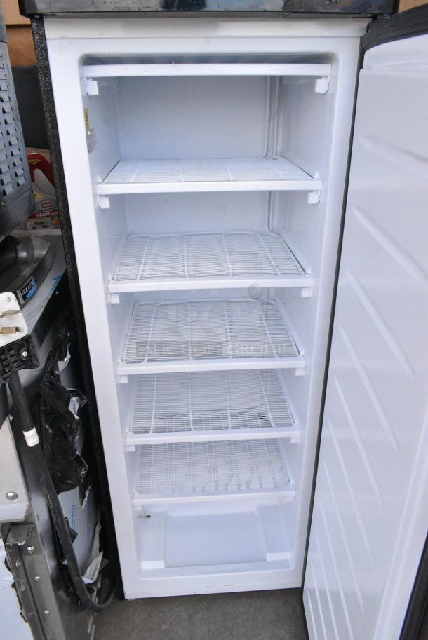 Frigidaire EFRF694 Metal Single Door Reach In Freezer. 115 Volts, 1 Phase. Tested and Powers On But Does Not Get Cold - Image 3 of 4