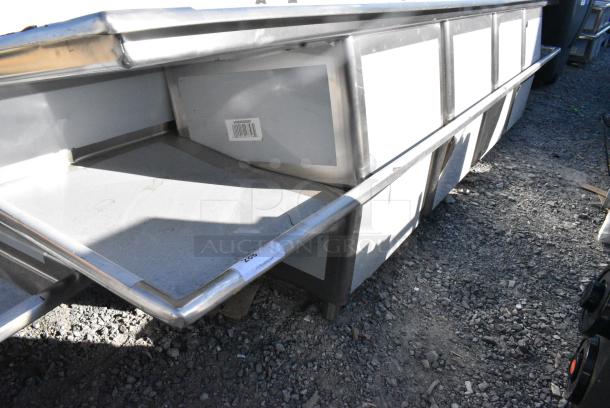 BRAND NEW SCRATCH AND DENT! Regency 600S42424224 Stainless Steel 4 Bay Sink w/ Dual Drain Boards. No Legs. - Image 2 of 4