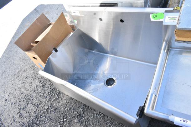 BRAND NEW SCRATCH AND DENT! Stainless Steel Single Bay Sink. No Legs. - Image 2 of 2