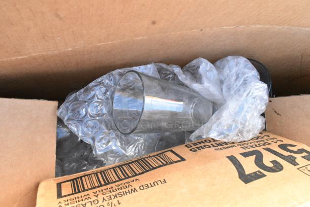4 BRAND NEW SCRATCH AND DENT! Items Including Libbey 7533 Vina 16 oz Wine Glasses. 4 Times Your Bid! - Image 4 of 5